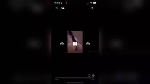 Datbitchbarbiee Shakes Booty