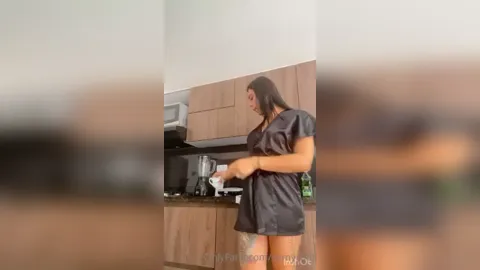 Samantha M05 Masturbates In The Kitchen