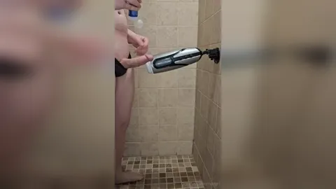 Real Gril Playing With Fucking Machine In The Bathroom