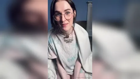 Annie Dro Masturbates
