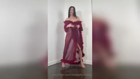 Alaska Hotmess Fully Nude Teasing