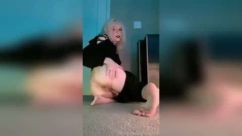 Onyushka Teasing With Ass