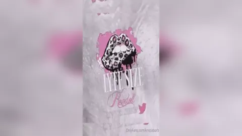 Kendoll Wet Booty Shake In The Shower