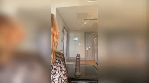Peachofscotland Kinky Dildo Anal Riding