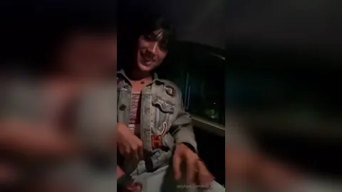 Kimla Reina Gets Handjob In Jeans