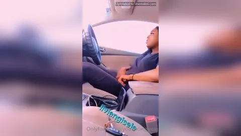 Youknowgisele Masturbating Her Shemale BBC in Car