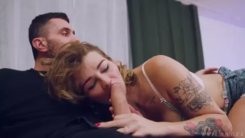 TS Emma Vai Bareback Gaping Anal Ass to Mouth